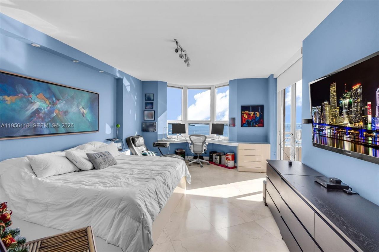 808 Brickell Key Dr, Unit 1808, Miami, FL 33131 Photo