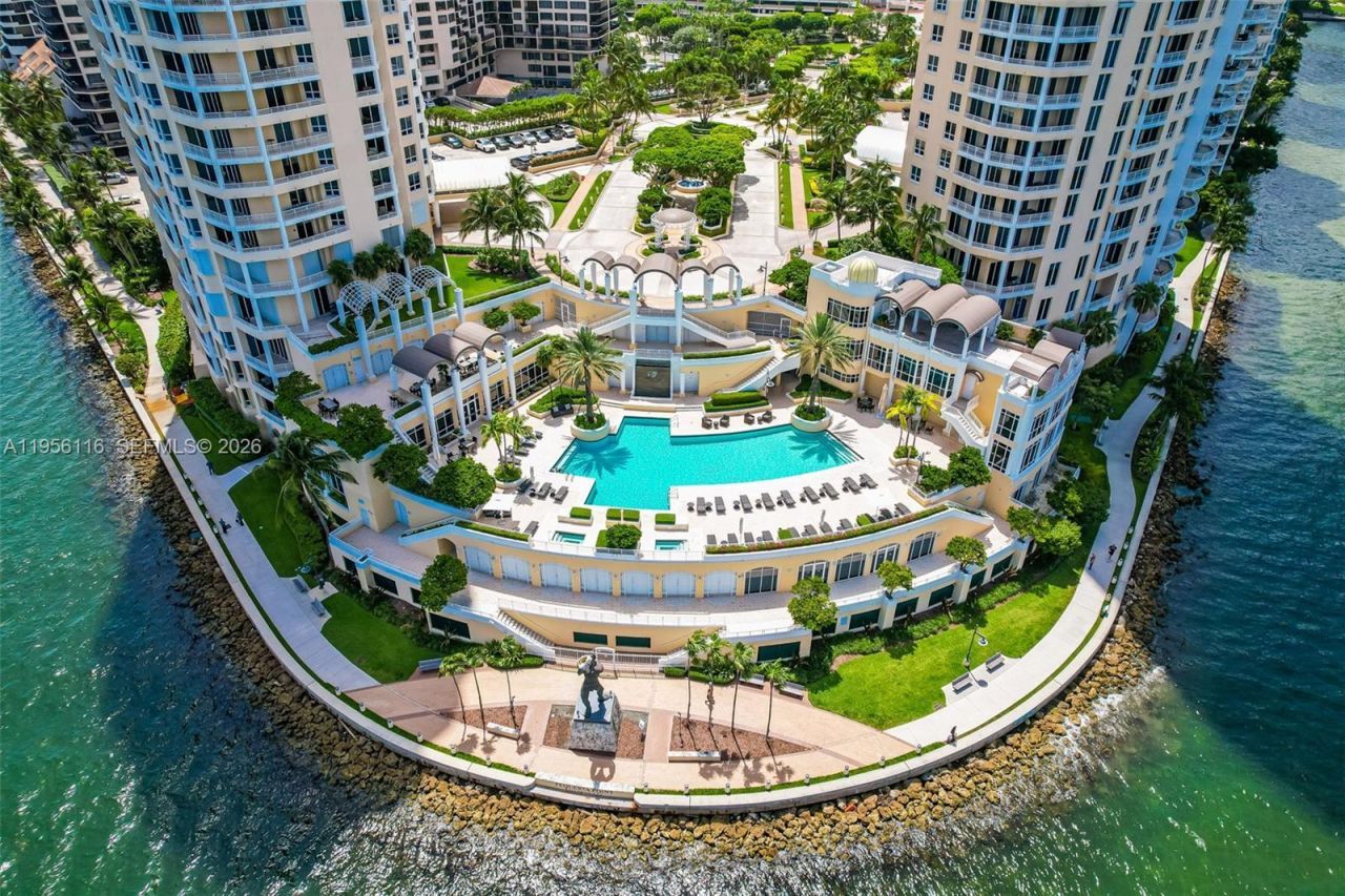 808 Brickell Key Dr, Unit 1808, Miami, FL 33131 Photo