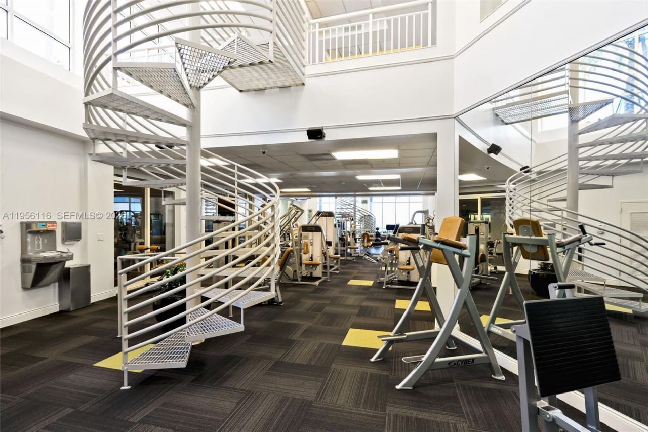 808 Brickell Key Dr, Unit 1808, Miami, FL 33131 Photo