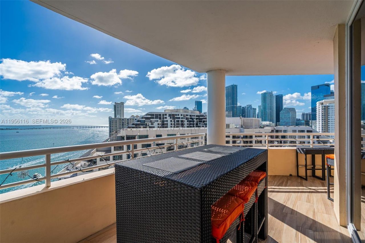 808 Brickell Key Dr, Unit 1808, Miami, FL 33131 Photo