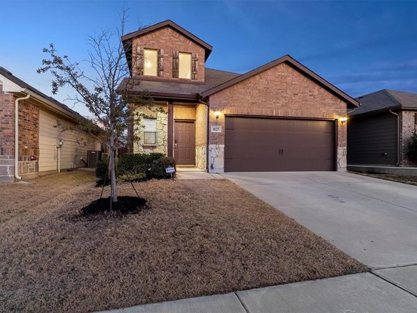 1025 Mason Street, Aubrey, TX 76227