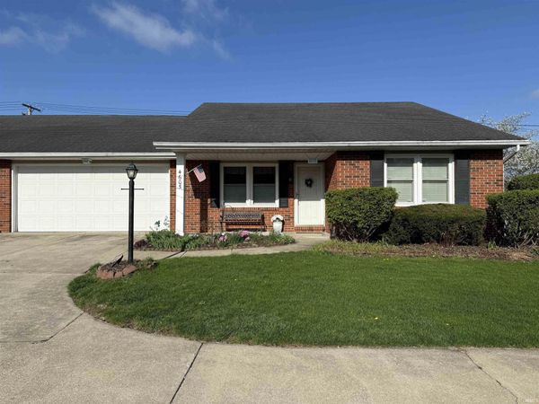 4605 Rivers Edge Drive, Mishawaka, IN 46544