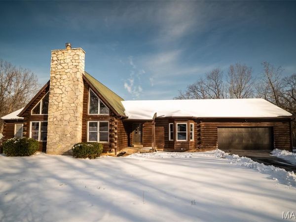 5200 Chapel Hill Road, Sullivan, MO 63080