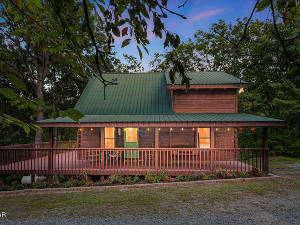 4224 Chamberlain Lane, Sevierville, TN 37862