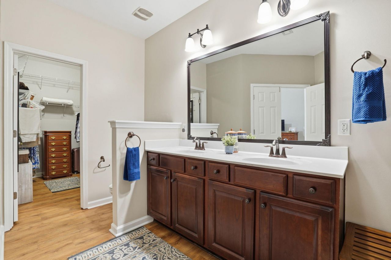 2148 Summerwood Drive Photo 22