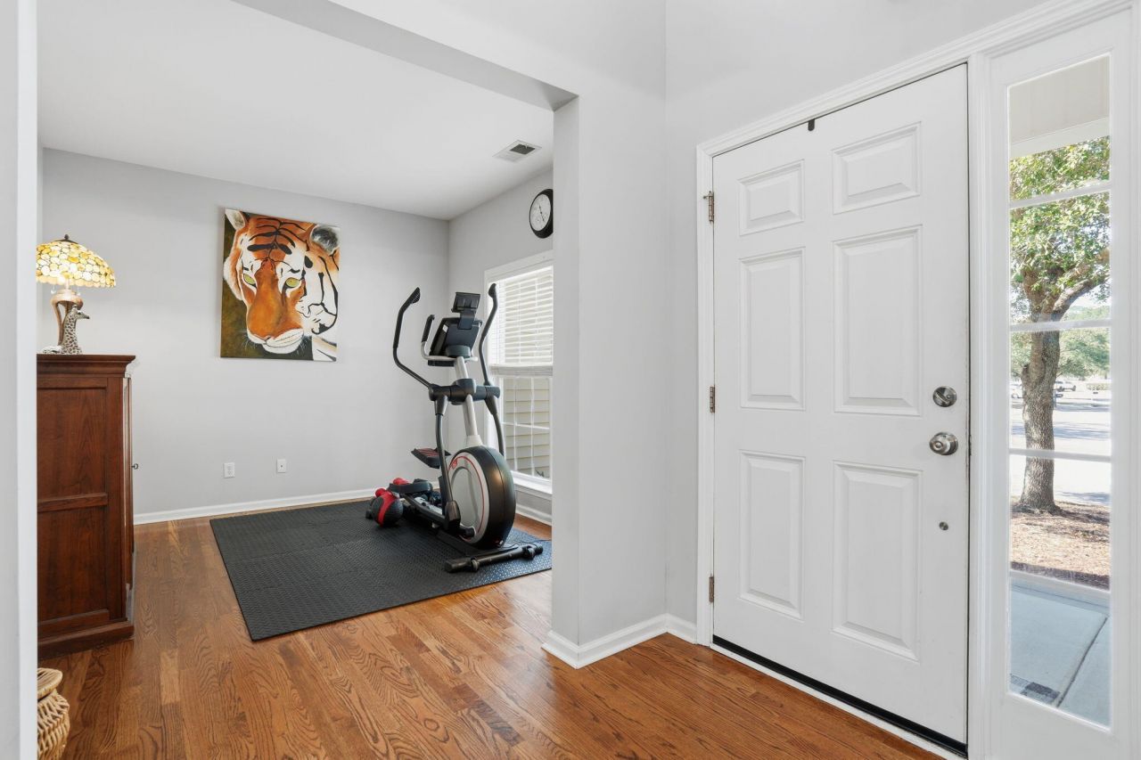 2148 Summerwood Drive Photo 6