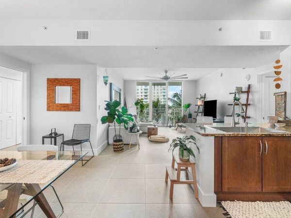 350 N Federal Highway, Unit 810, Boynton Beach, FL 33435