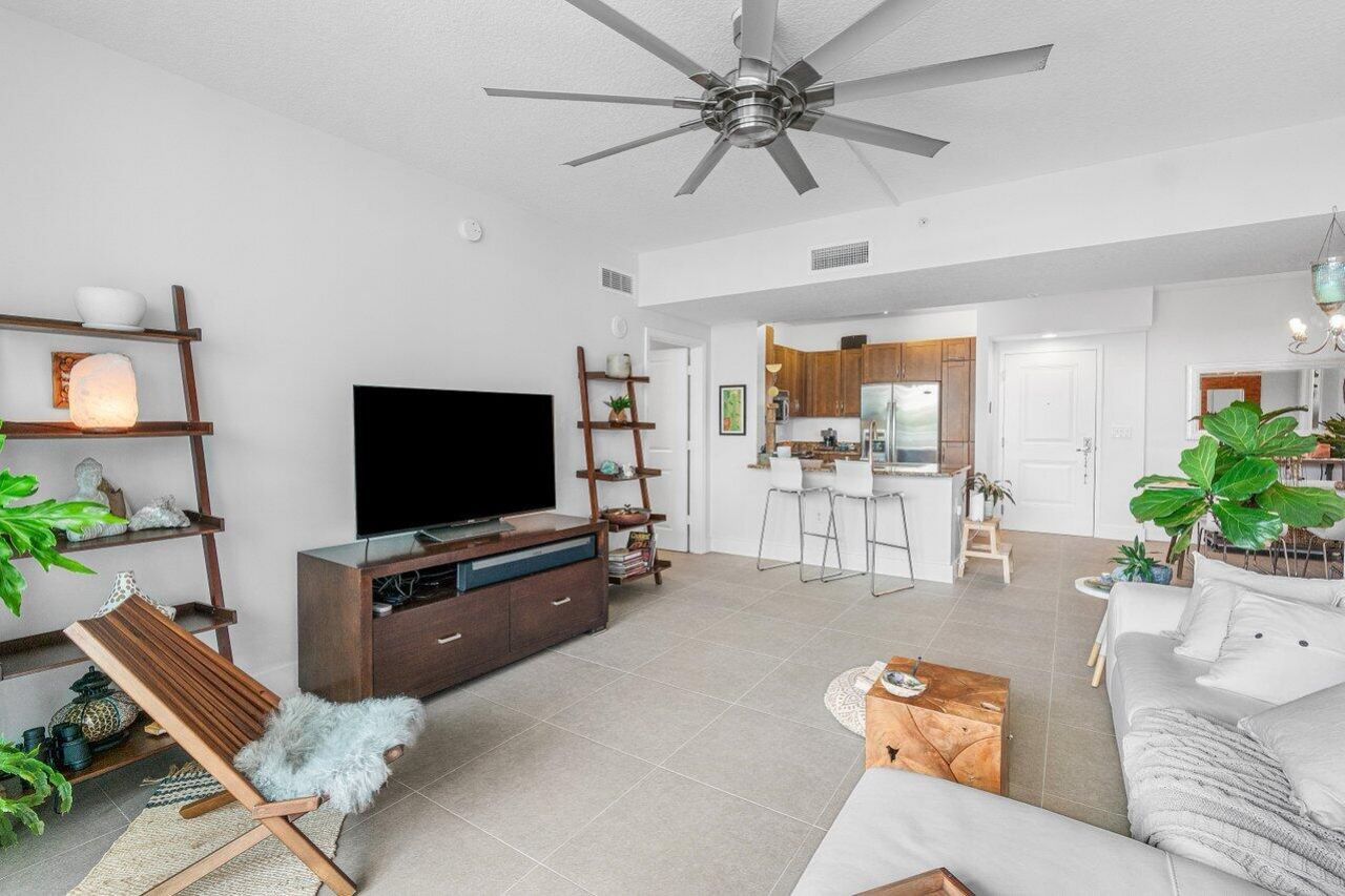 350 N Federal Highway, Unit 810, Boynton Beach, FL 33435 Photo