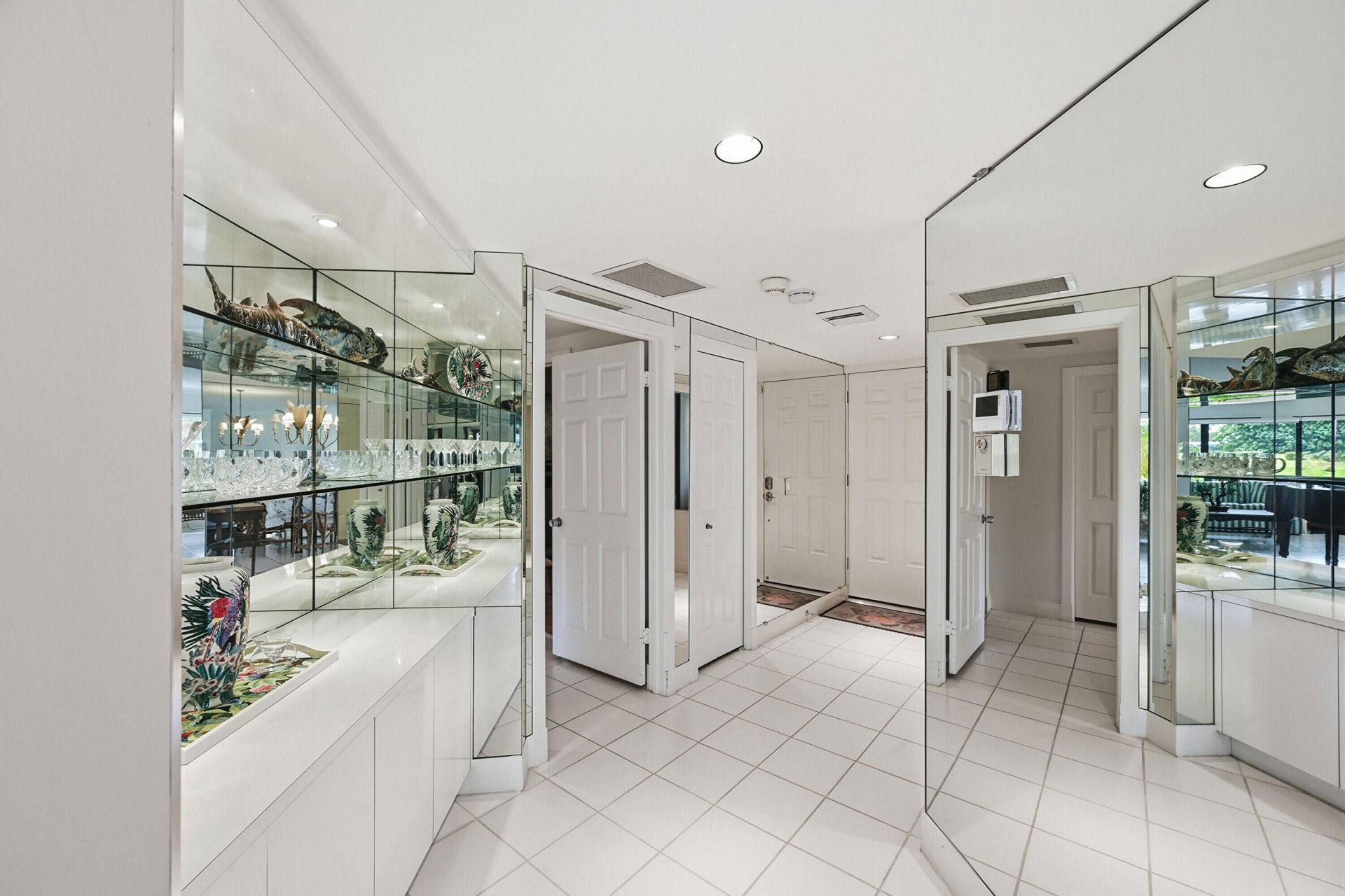 1109 E Marine Way E, Unit L1l + Boat, North Palm Beach, FL 33408 Photo