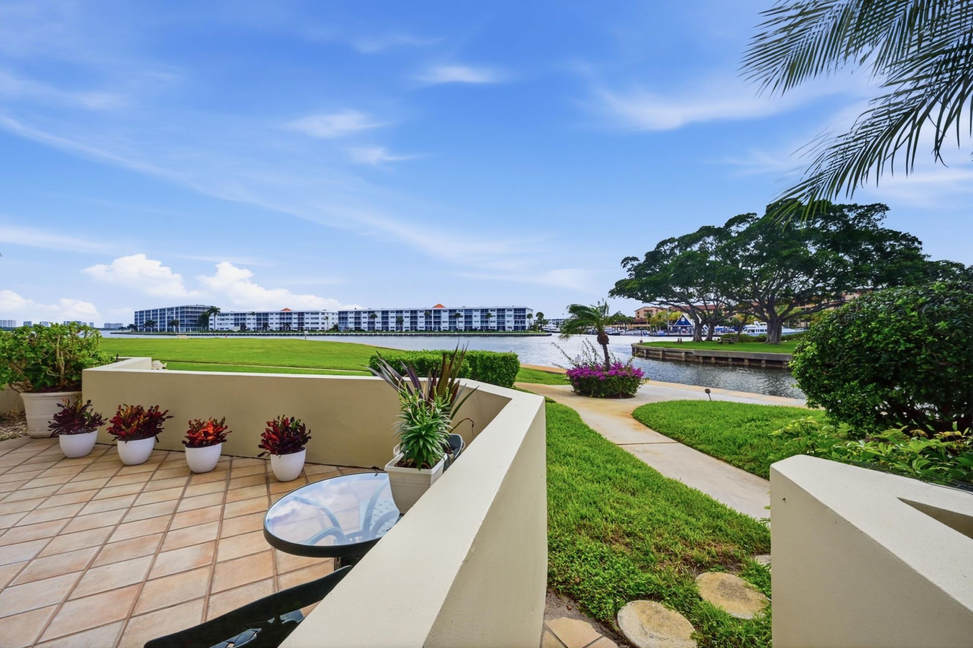 1109 E Marine Way E, Unit L1l + Boat, North Palm Beach, FL 33408 Photo