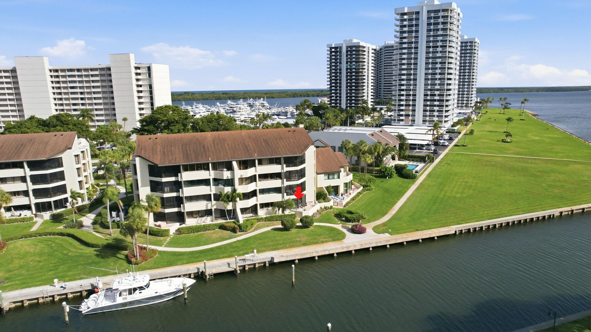 1109 E Marine Way E, Unit L1l + Boat, North Palm Beach, FL 33408 Photo