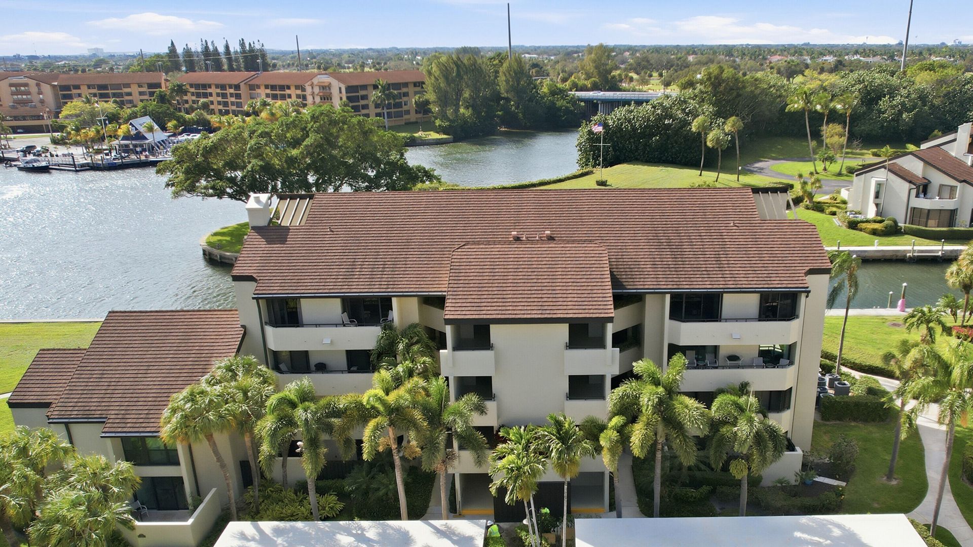 1109 E Marine Way E, Unit L1l + Boat, North Palm Beach, FL 33408 Photo