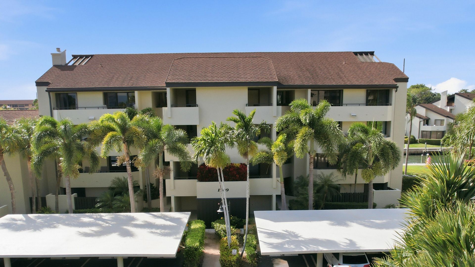 1109 E Marine Way E, Unit L1l + Boat, North Palm Beach, FL 33408 Photo