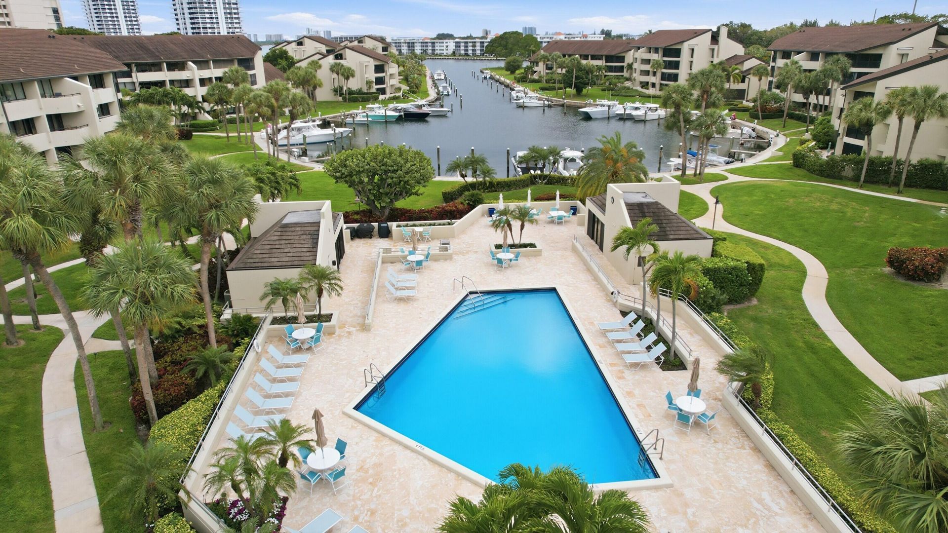 1109 E Marine Way E, Unit L1l + Boat, North Palm Beach, FL 33408 Photo