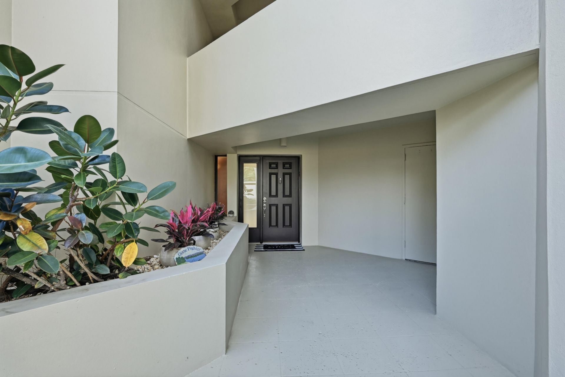 1109 E Marine Way E, Unit L1l + Boat, North Palm Beach, FL 33408 Photo