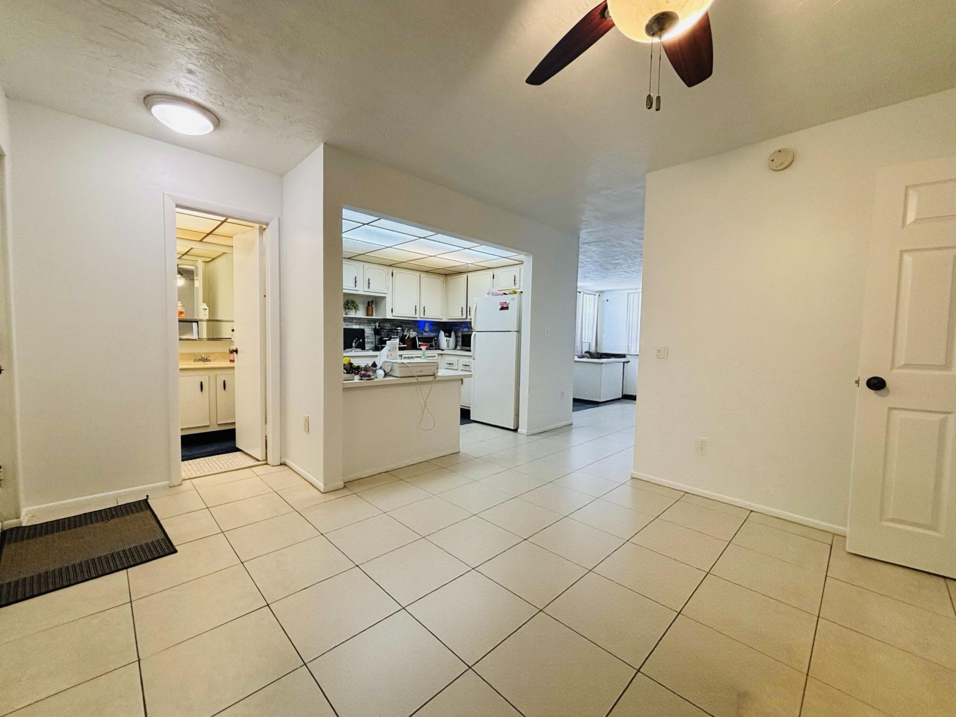7300 NW 17th Street, Unit 202, Plantation, FL 33313 Photo