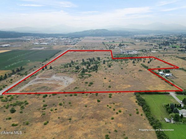 E Poleline Ave, Post Falls, ID 83854