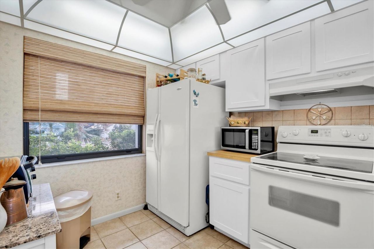 6265 Sun Boulevard, Unit 107, Saint Petersburg, FL 33715 Photo