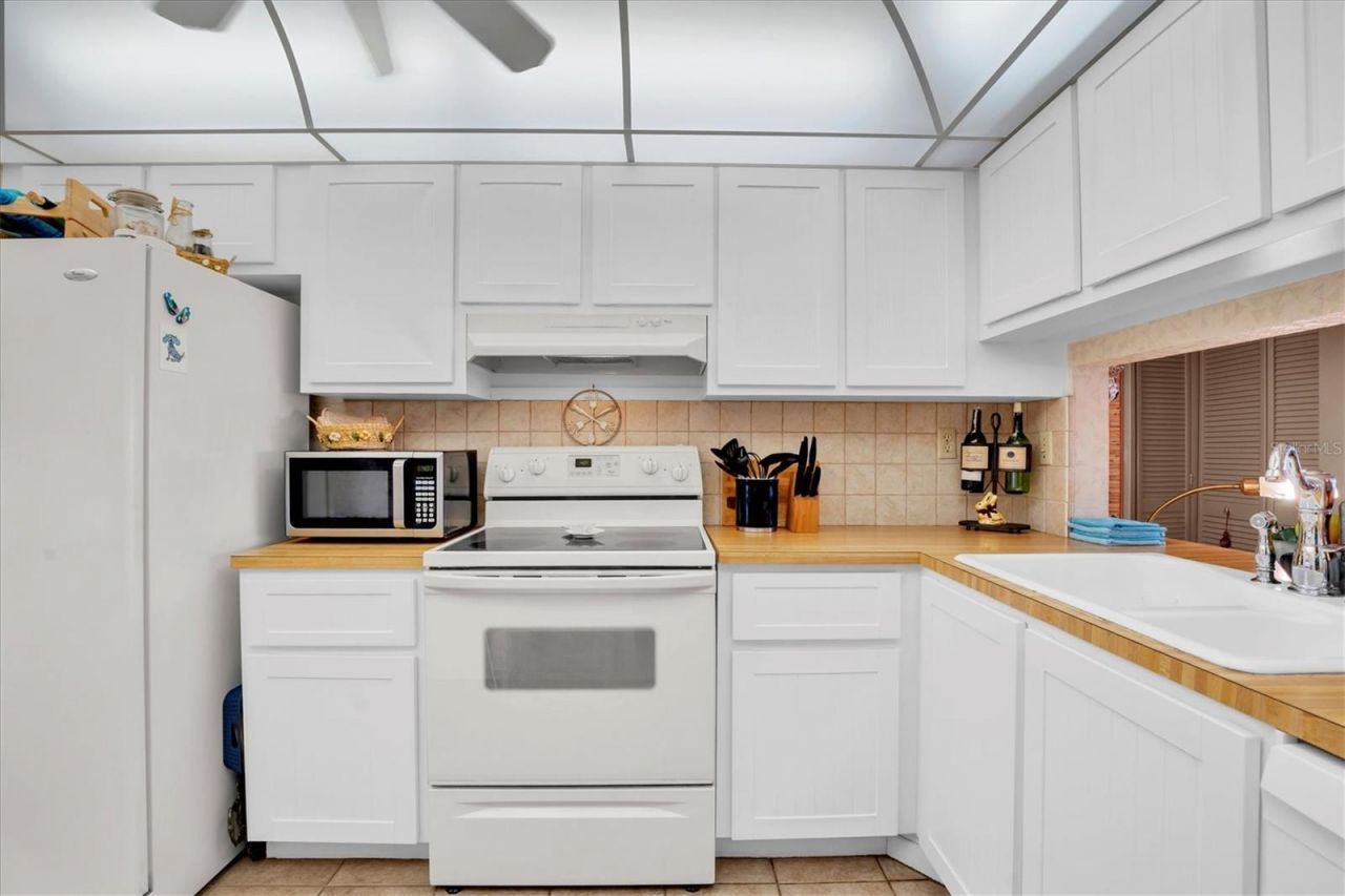 6265 Sun Boulevard, Unit 107, Saint Petersburg, FL 33715 Photo