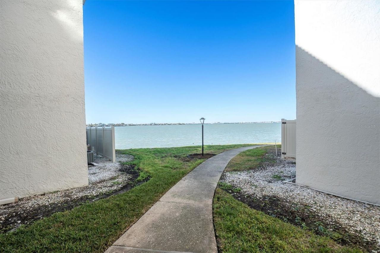 6265 Sun Boulevard, Unit 107, Saint Petersburg, FL 33715 Photo