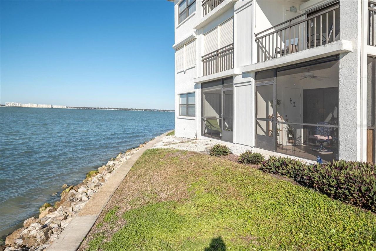 6265 Sun Boulevard, Unit 107, Saint Petersburg, FL 33715 Photo