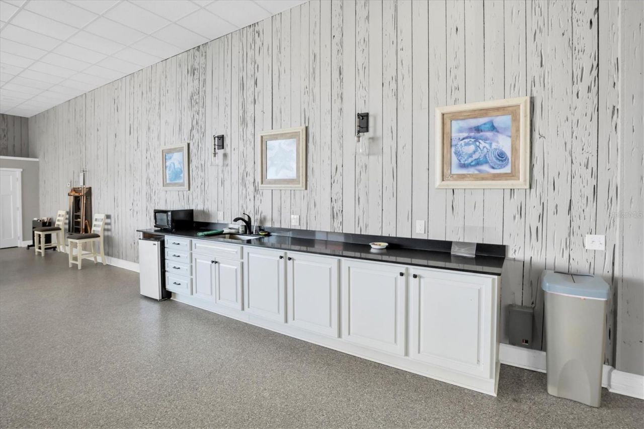 6265 Sun Boulevard, Unit 107, Saint Petersburg, FL 33715 Photo