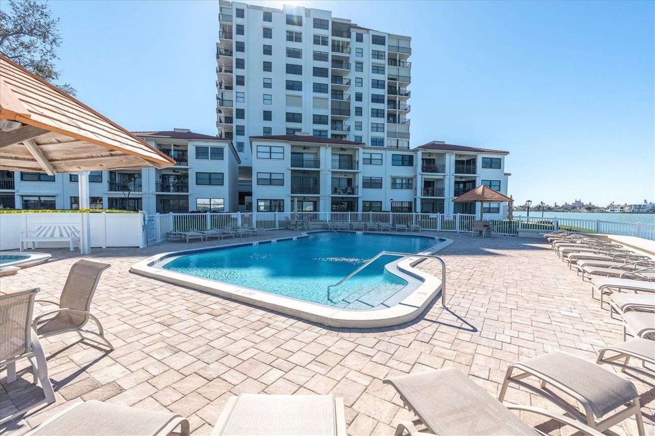 6265 Sun Boulevard, Unit 107, Saint Petersburg, FL 33715 Photo
