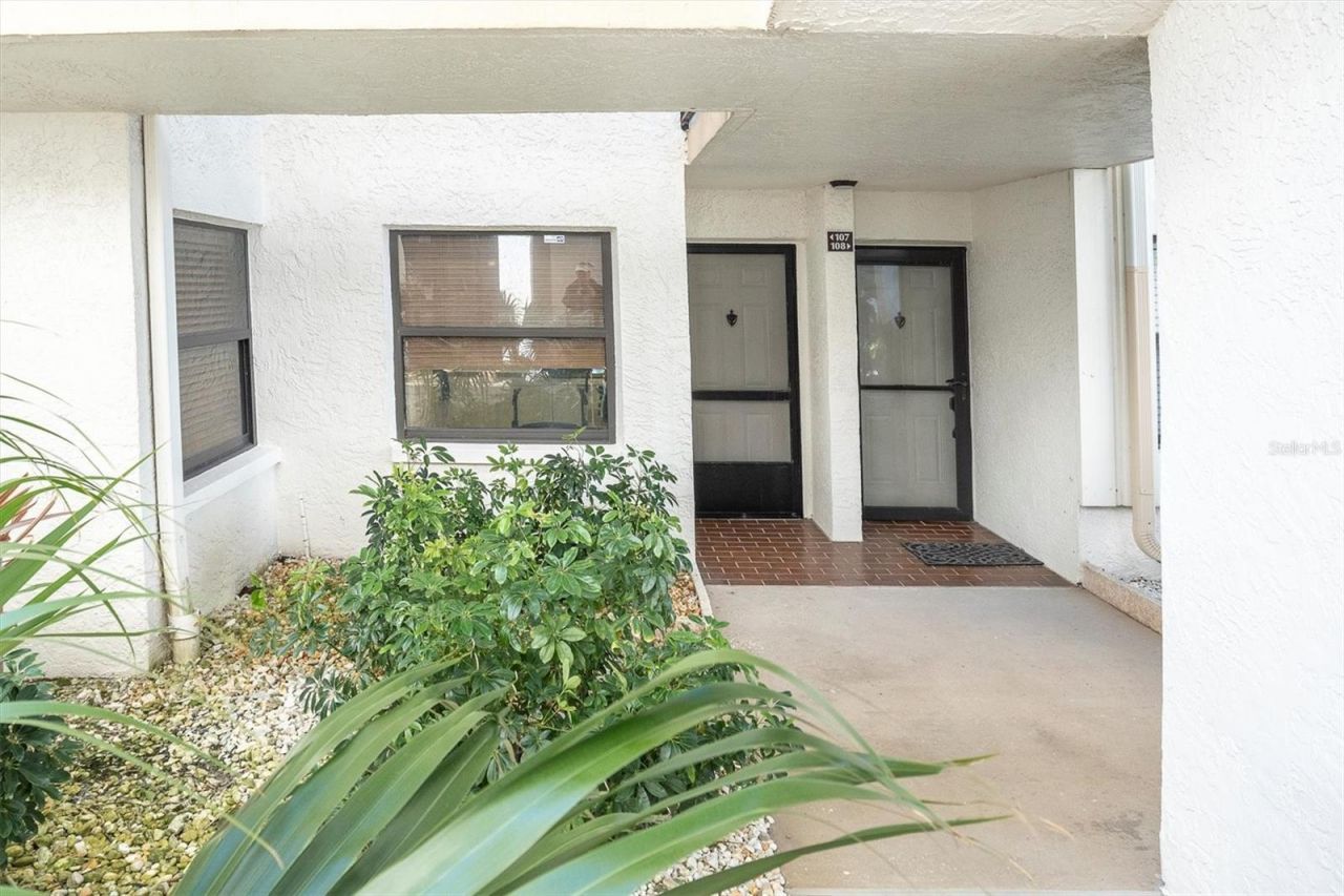 6265 Sun Boulevard, Unit 107, Saint Petersburg, FL 33715 Photo