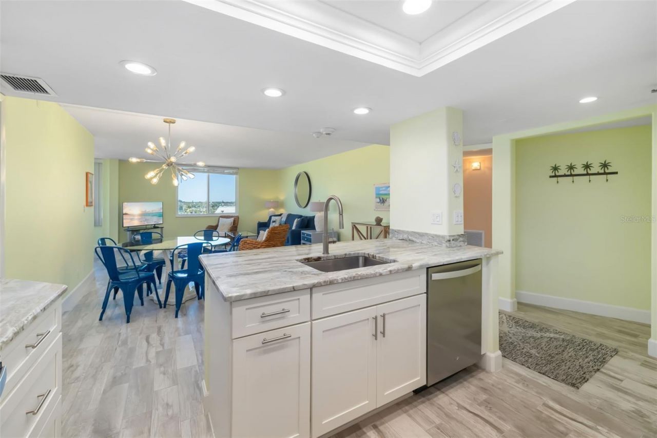 5920 Midnight Pass Road, Unit 704, Sarasota, FL 34242 Photo