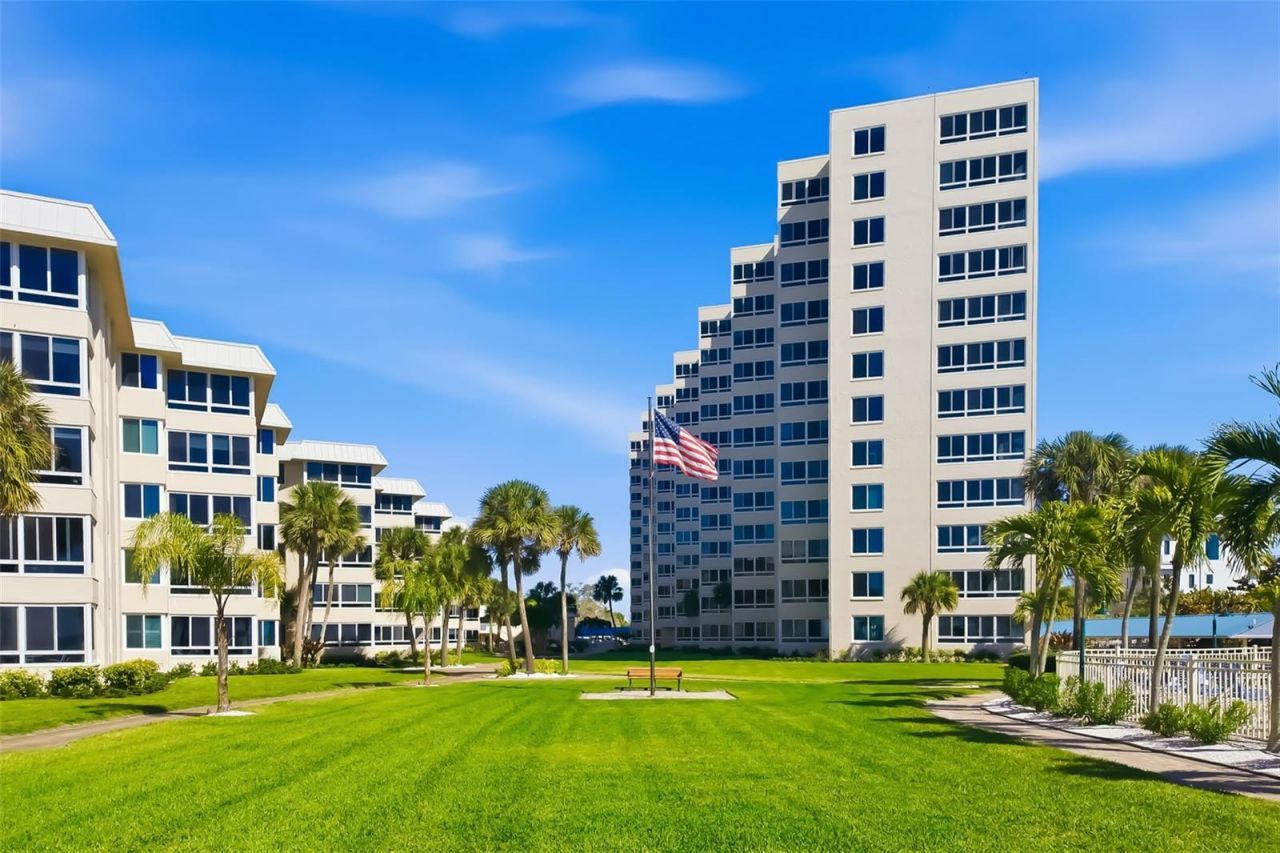 5920 Midnight Pass Road, Unit 704, Sarasota, FL 34242 Photo