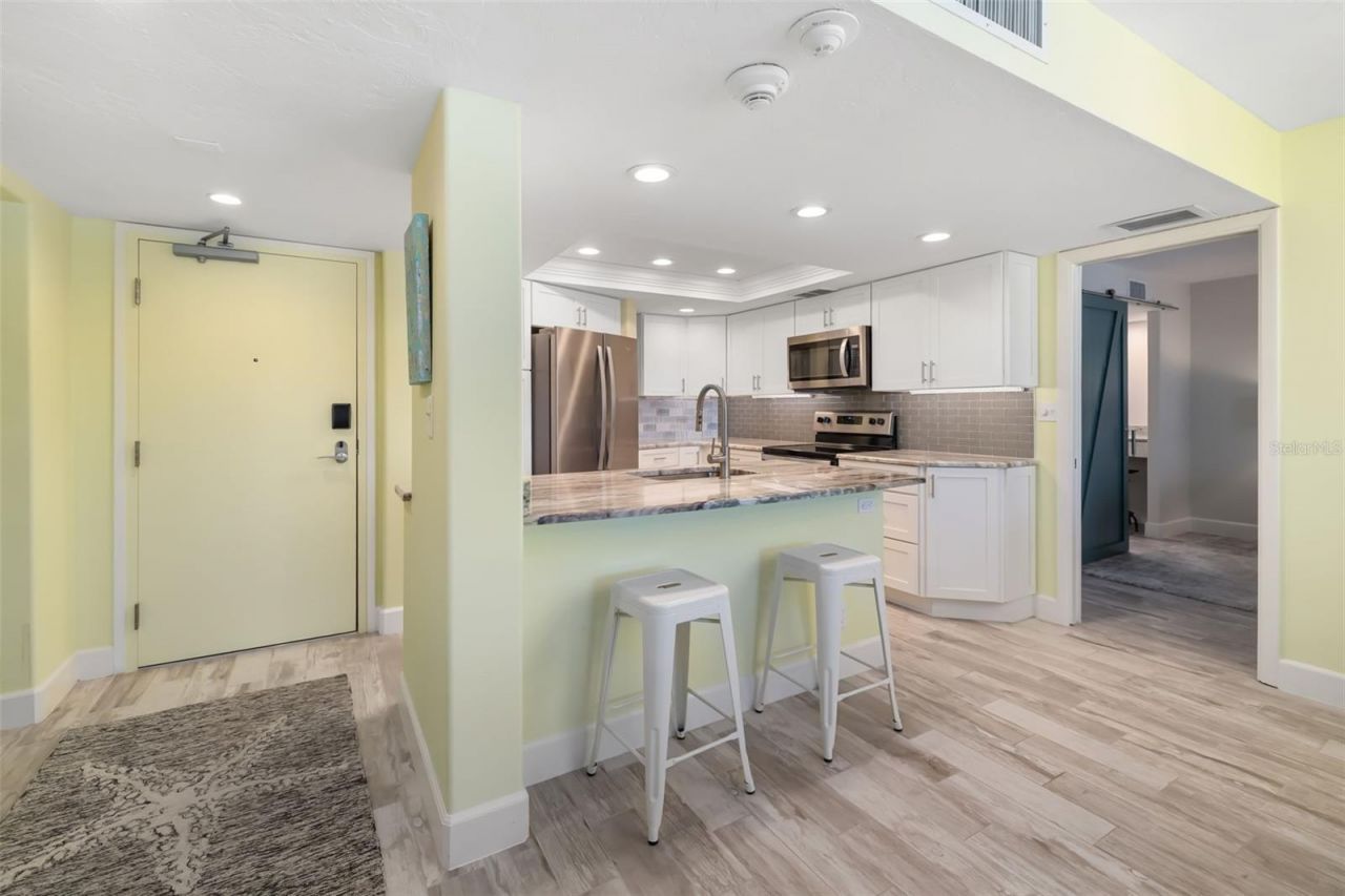 5920 Midnight Pass Road, Unit 704, Sarasota, FL 34242 Photo