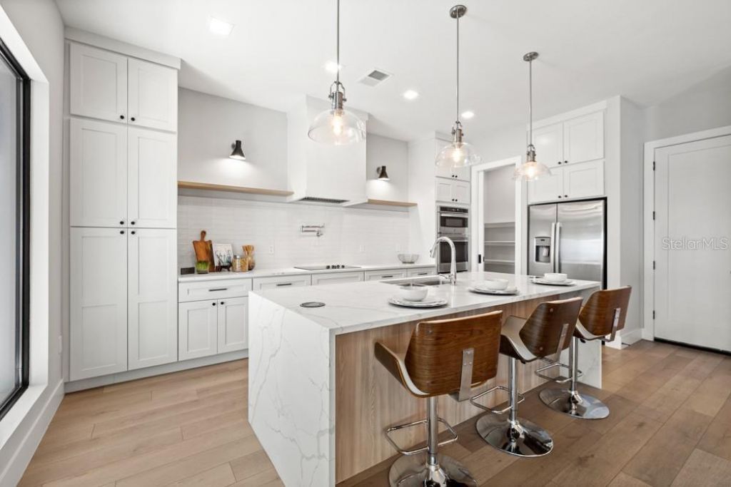 1217 Cloverlawn Avenue, Orlando, FL 32806 Photo