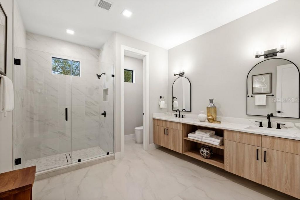 1217 Cloverlawn Avenue, Orlando, FL 32806 Photo