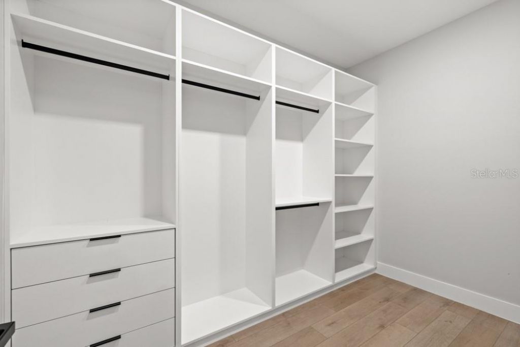 1217 Cloverlawn Avenue, Orlando, FL 32806 Photo