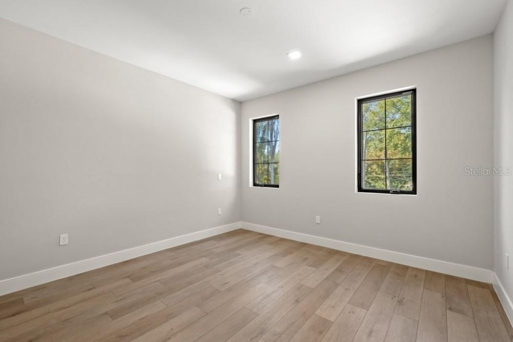 1217 Cloverlawn Avenue, Orlando, FL 32806 Photo