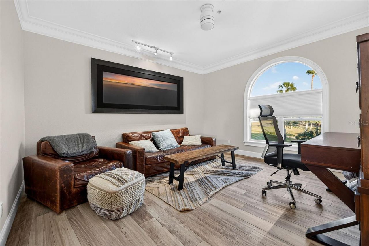 8880 Commodore Drive, Seminole, FL 33776 Photo