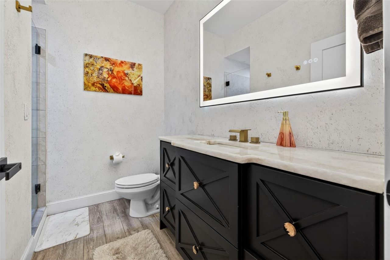 8880 Commodore Drive, Seminole, FL 33776 Photo