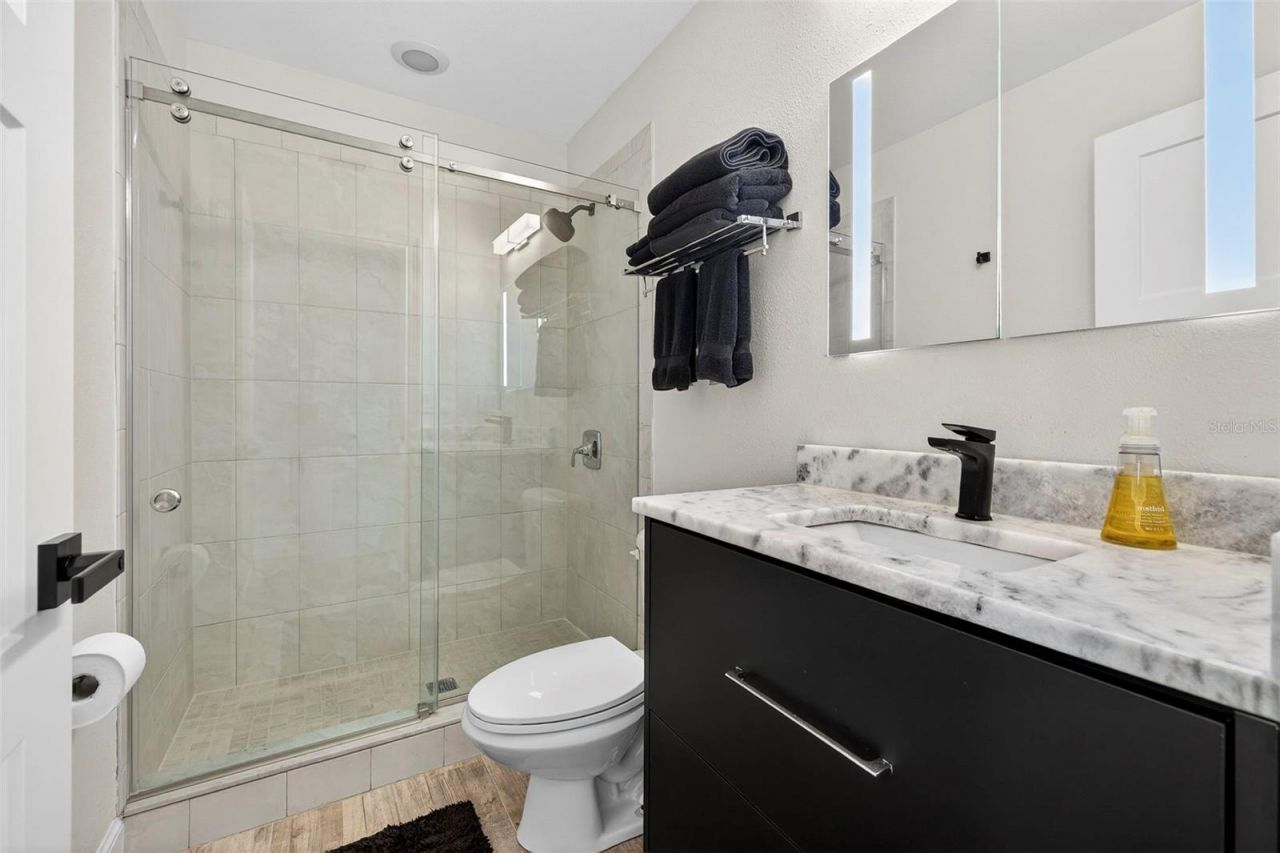 8880 Commodore Drive, Seminole, FL 33776 Photo