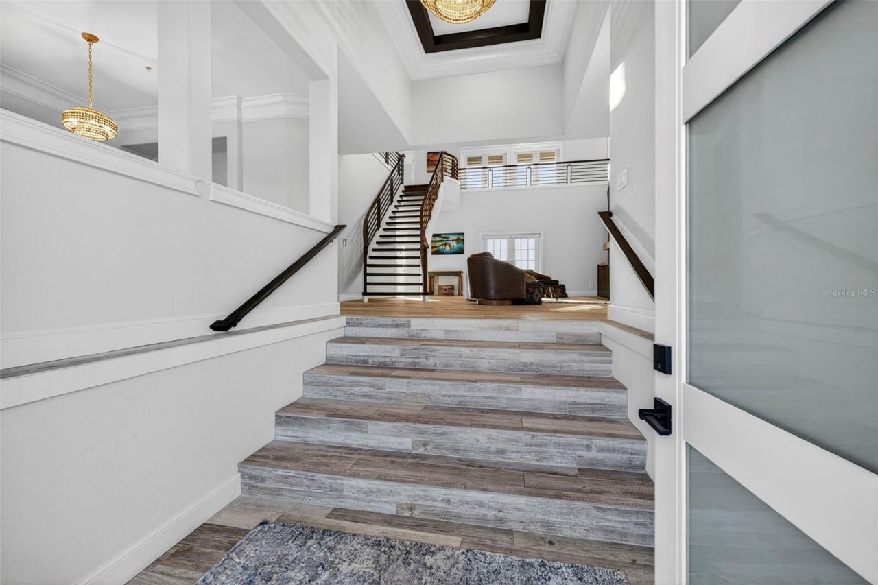 8880 Commodore Drive, Seminole, FL 33776 Photo