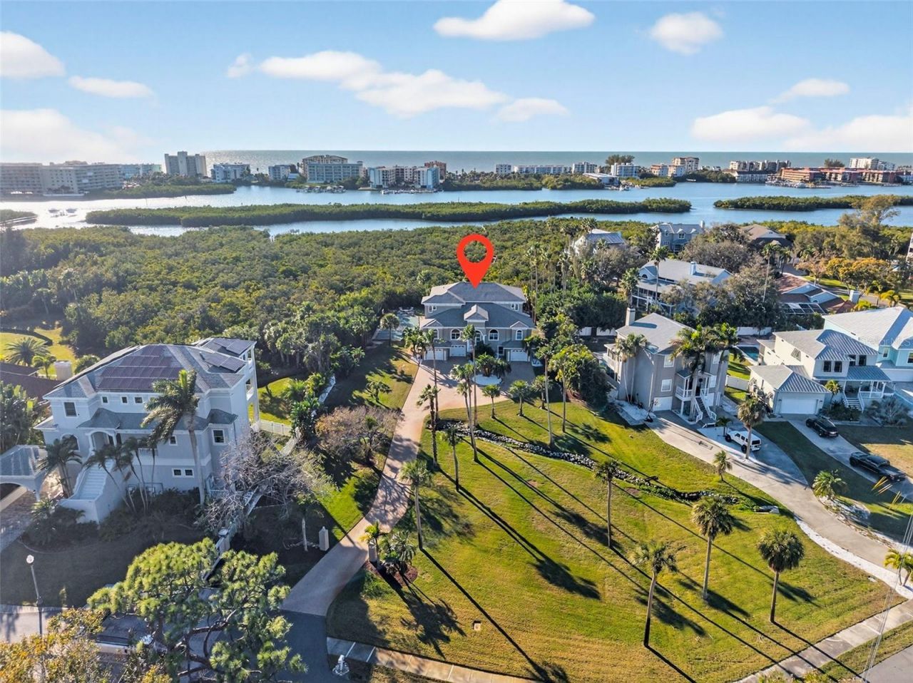 8880 Commodore Drive, Seminole, FL 33776 Photo