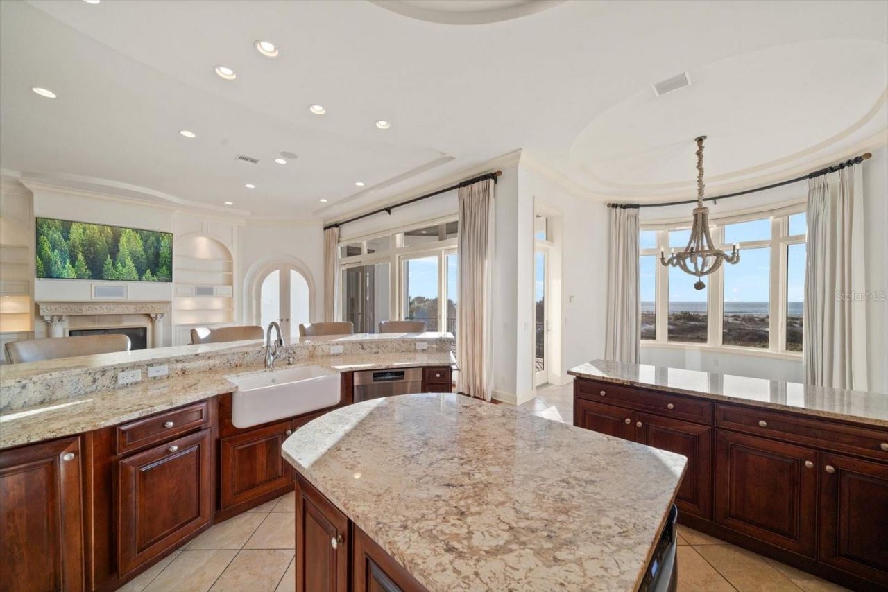 1040 Eldorado Avenue, Clearwater Beach, FL 33767 Photo