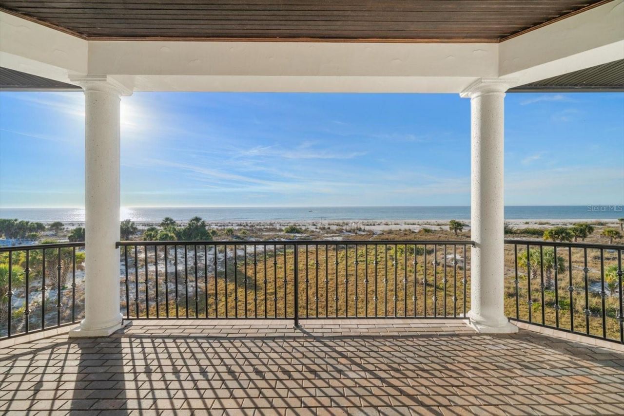 1040 Eldorado Avenue, Clearwater Beach, FL 33767 Photo