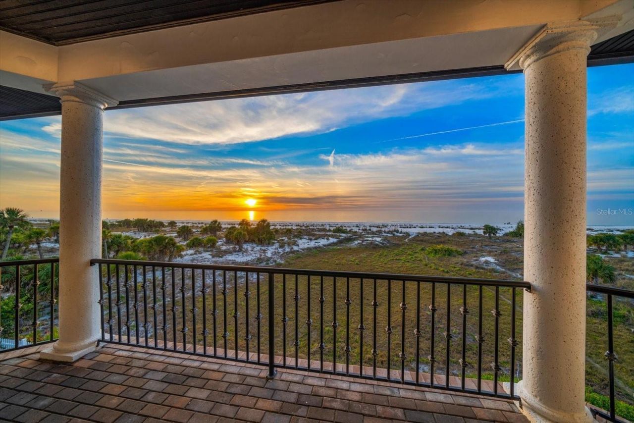 1040 Eldorado Avenue, Clearwater Beach, FL 33767 Photo