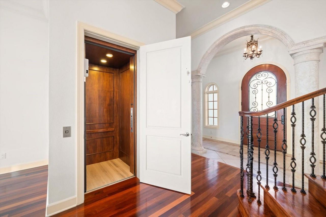 1040 Eldorado Avenue, Clearwater Beach, FL 33767 Photo