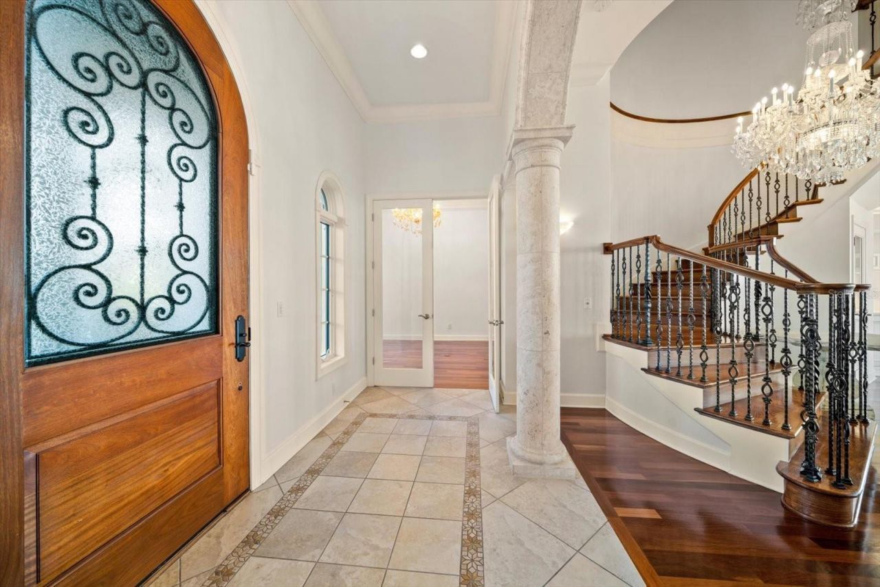 1040 Eldorado Avenue, Clearwater Beach, FL 33767 Photo