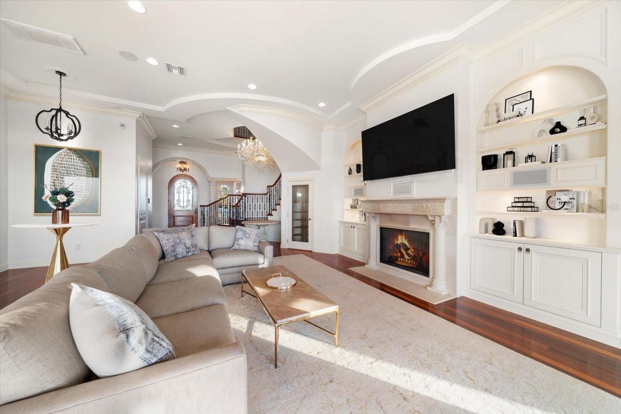 1040 Eldorado Avenue, Clearwater Beach, FL 33767 Photo