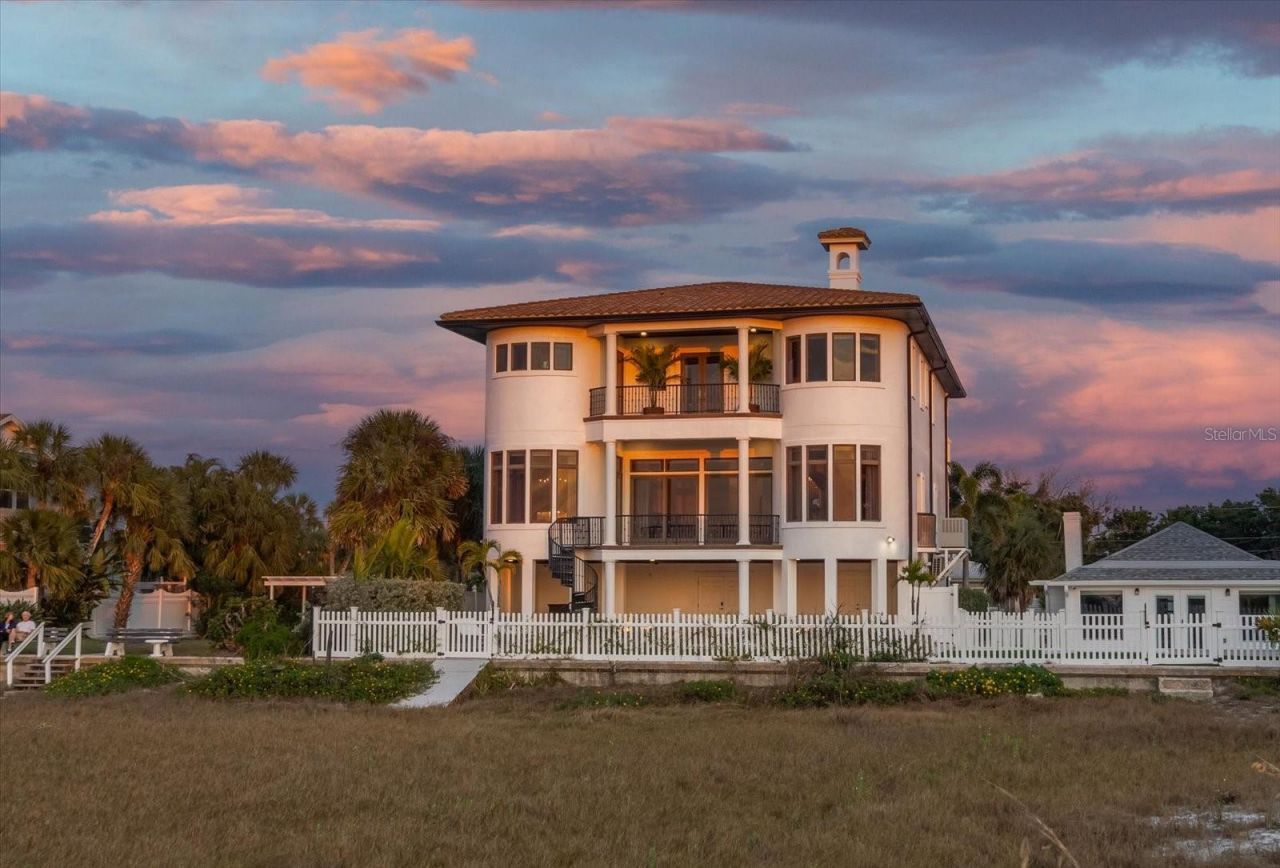 1040 Eldorado Avenue, Clearwater Beach, FL 33767 Photo