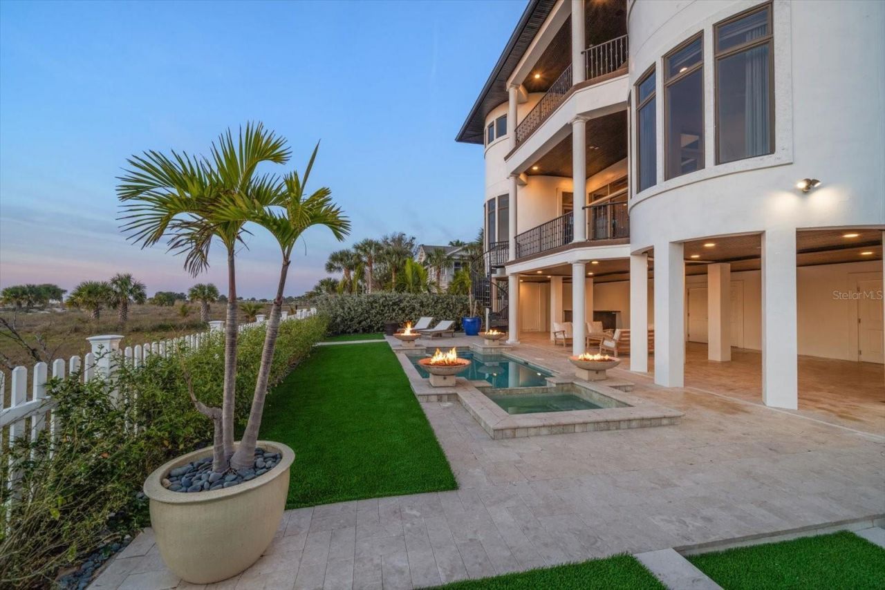 1040 Eldorado Avenue, Clearwater Beach, FL 33767 Photo