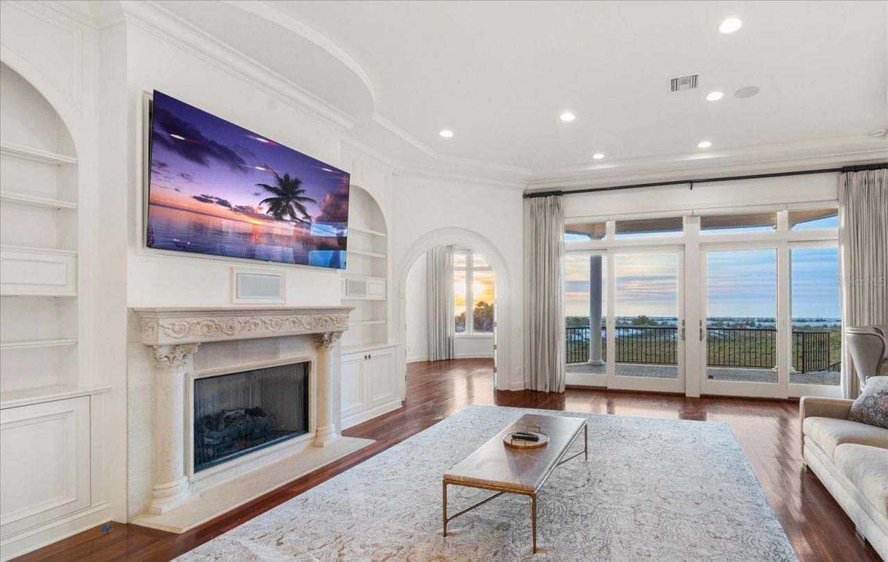 1040 Eldorado Avenue, Clearwater Beach, FL 33767 Photo