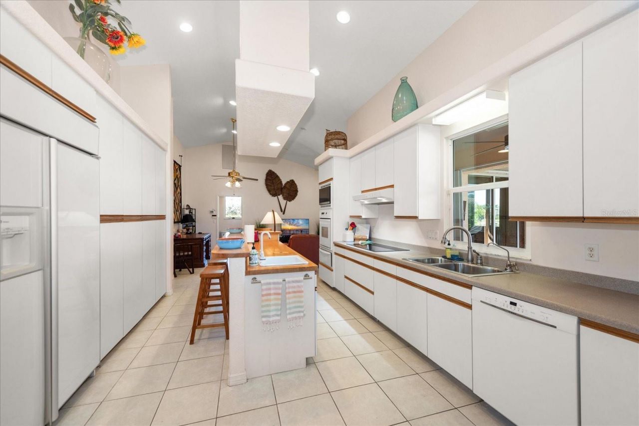 3786 Whippoorwill Boulevard, Punta Gorda, FL 33950 Photo